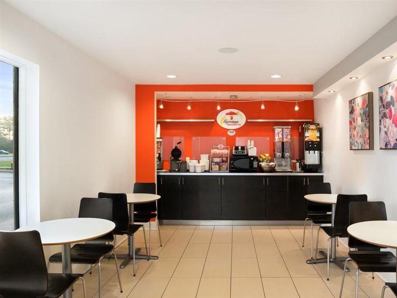 Super 8 By Wyndham אורמונד ביץ מראה חיצוני תמונה